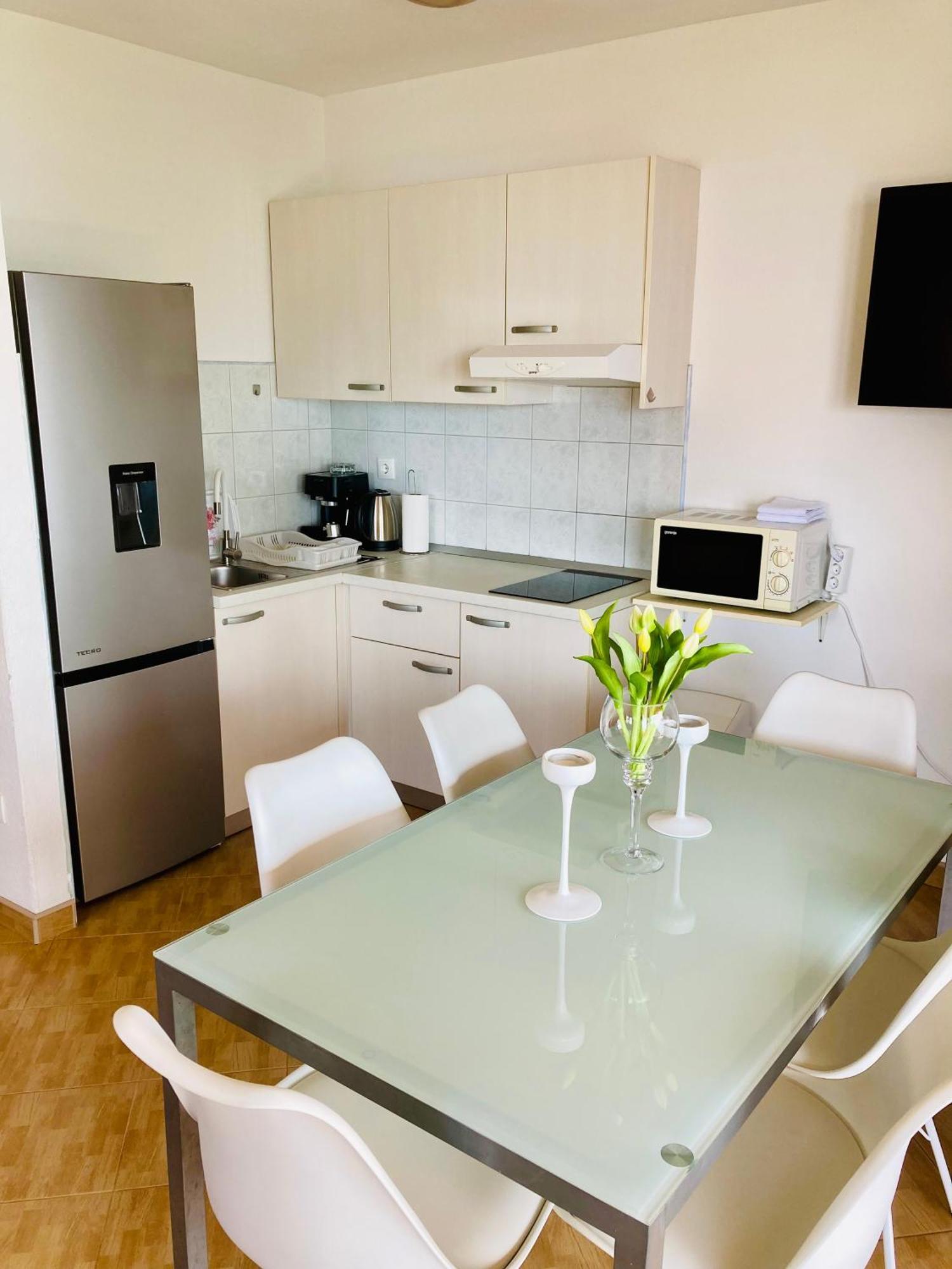 Apartments Jurakovic Живогоще Екстер'єр фото