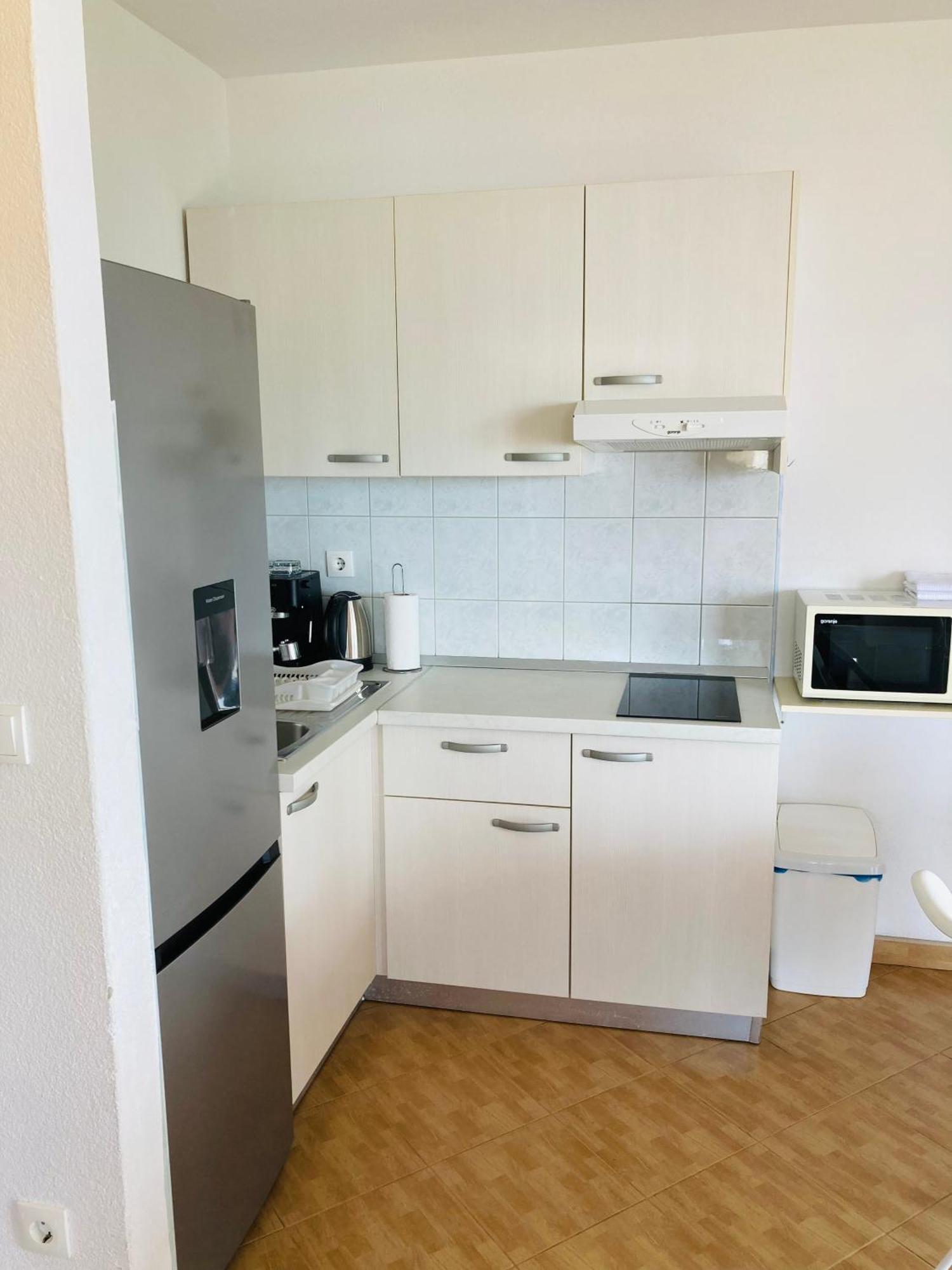 Apartments Jurakovic Живогоще Екстер'єр фото